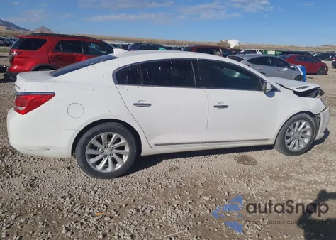 2015 Buick Lacrosse z USA, uszkodzony, nr VIN 1G4GB5G3XFF326198